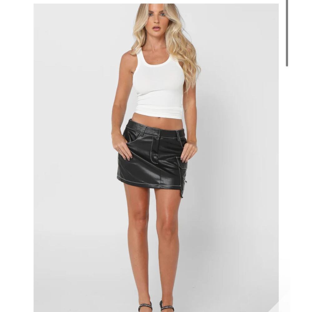 By.Dyln Tyler Skirt in Black Size small